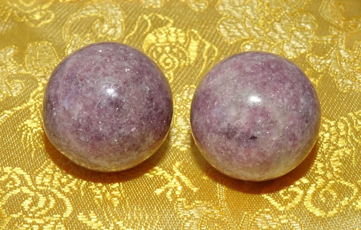 Lépidolite pierre de Santé – Boules Ø 30 mm