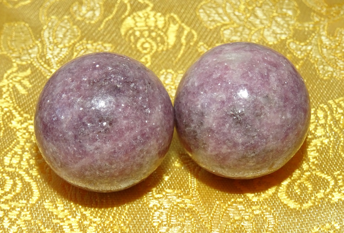 Lépidolite pierre de Santé – Boules Ø 30 mm
