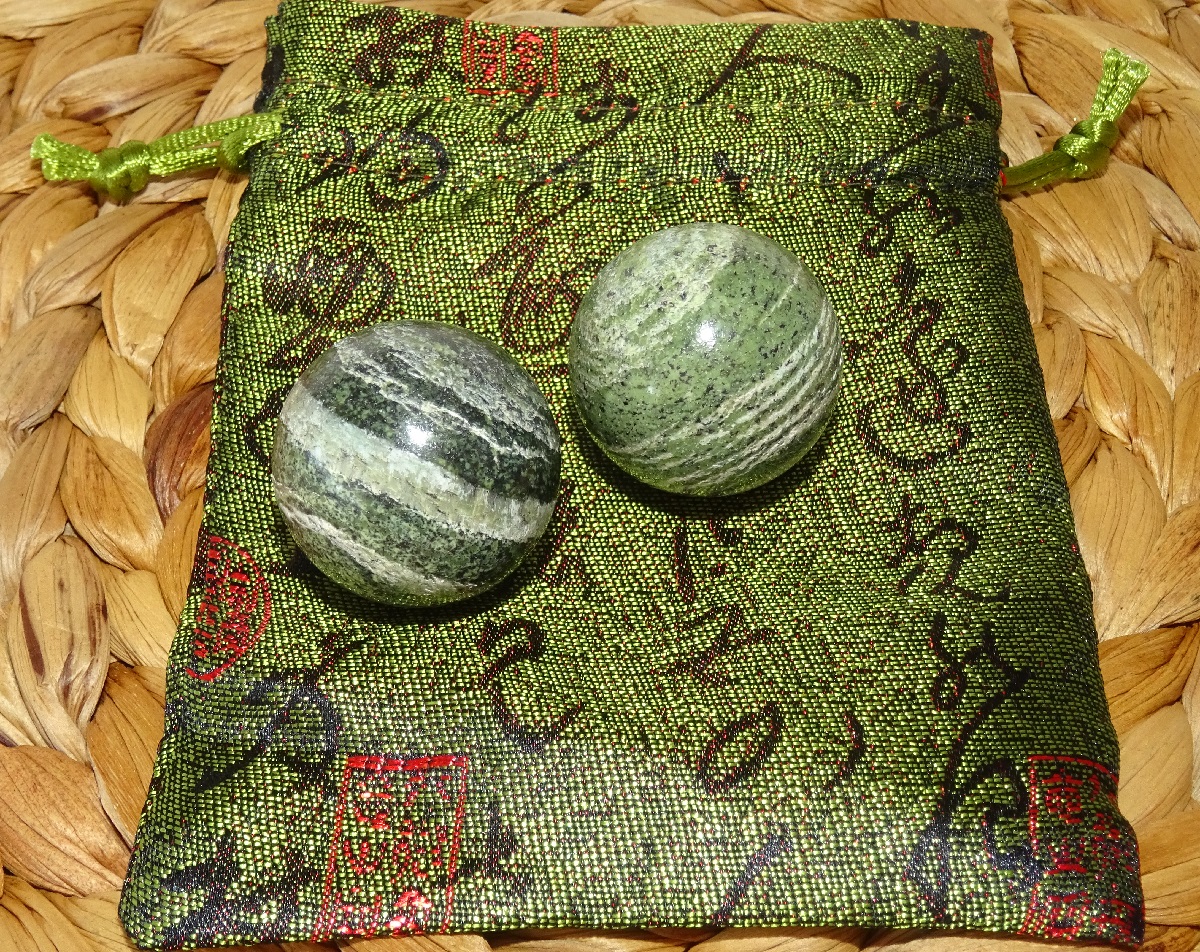 Pierres Jaspe vert zèbre – Boules Ø 30 mm
