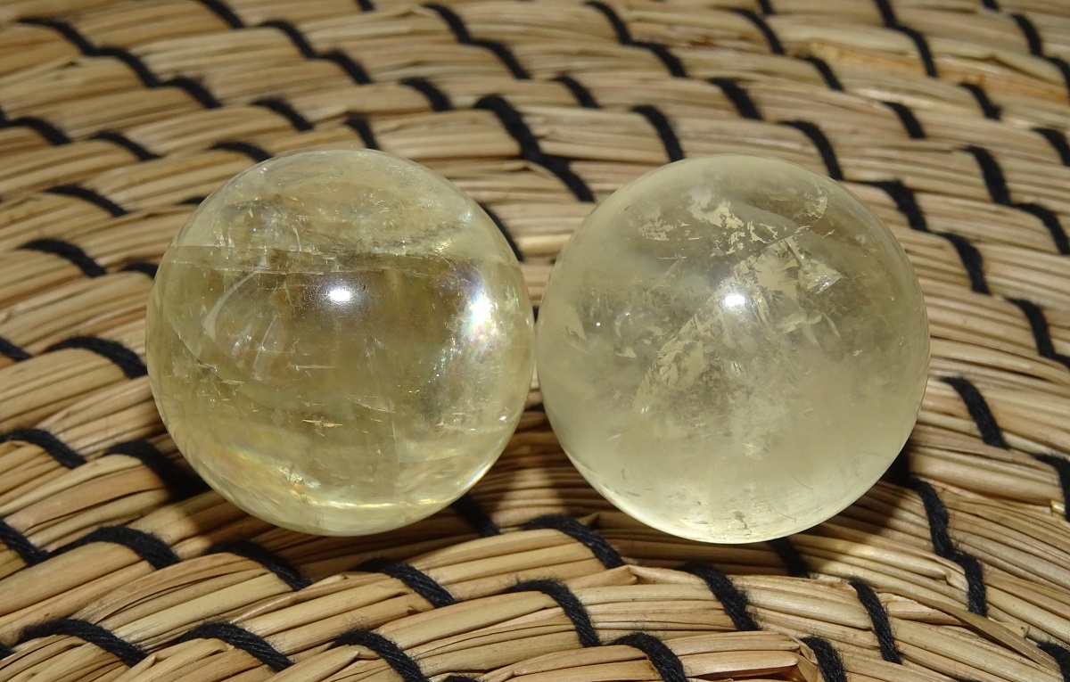 Boules de Calcite jaune - Pierres de bien-être Ø 30 mm