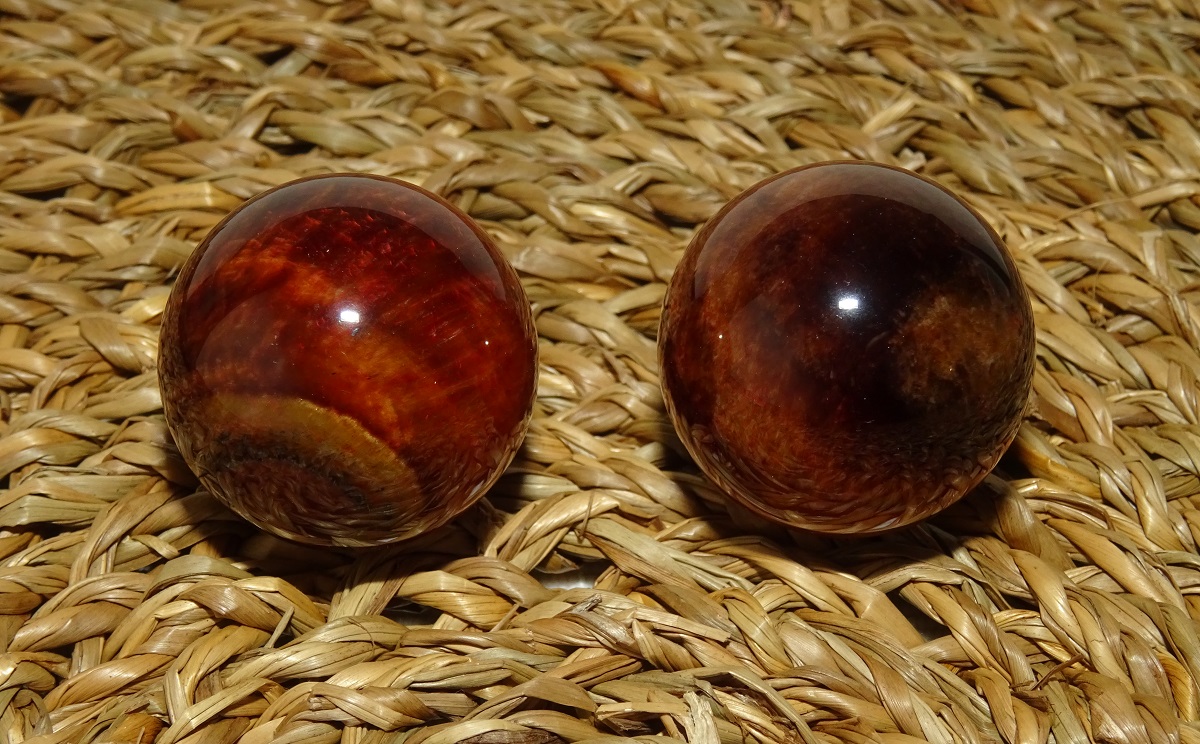 Boules d’œil de taureau, pierres de bien-être Ø 30 mm
