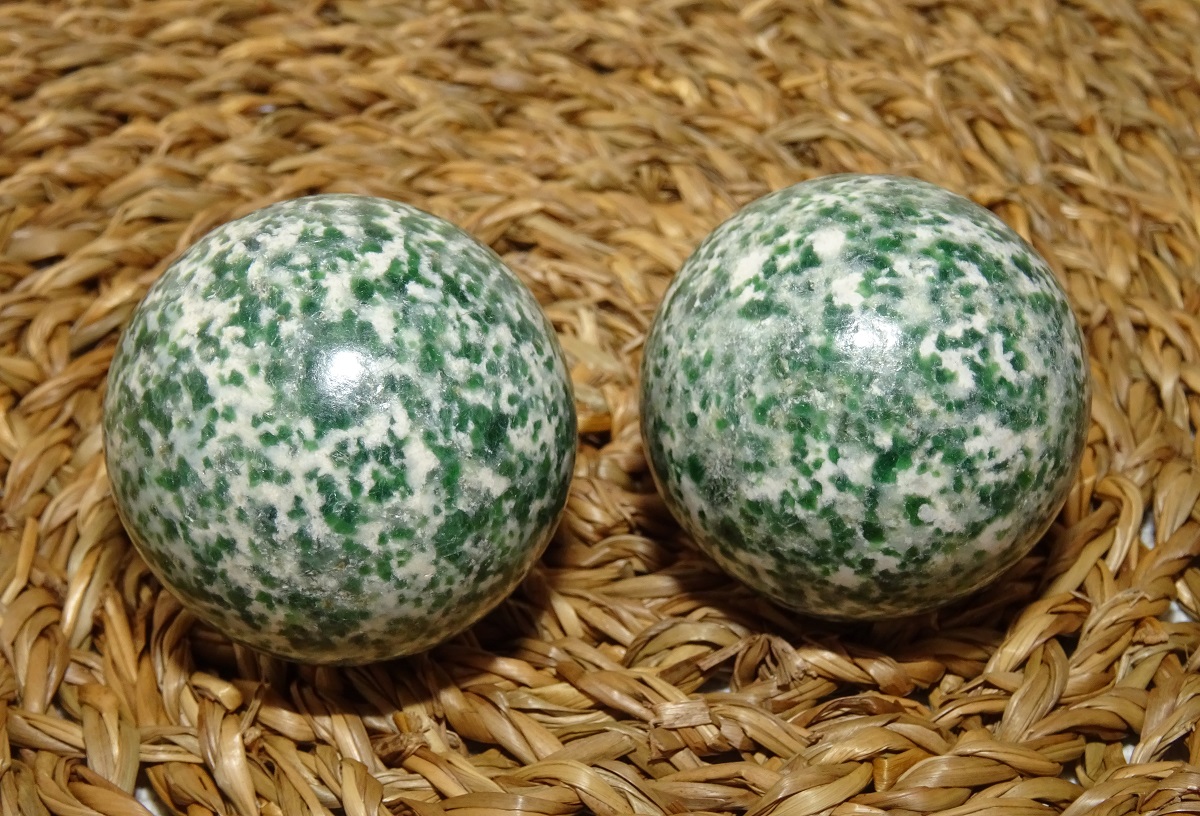 Jade du Qinghai – Rares boules de Santé Ø 40 mm
